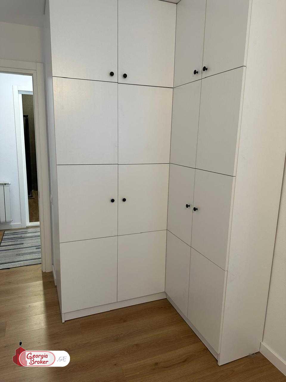 nearly repaired 4-room apartment for rent