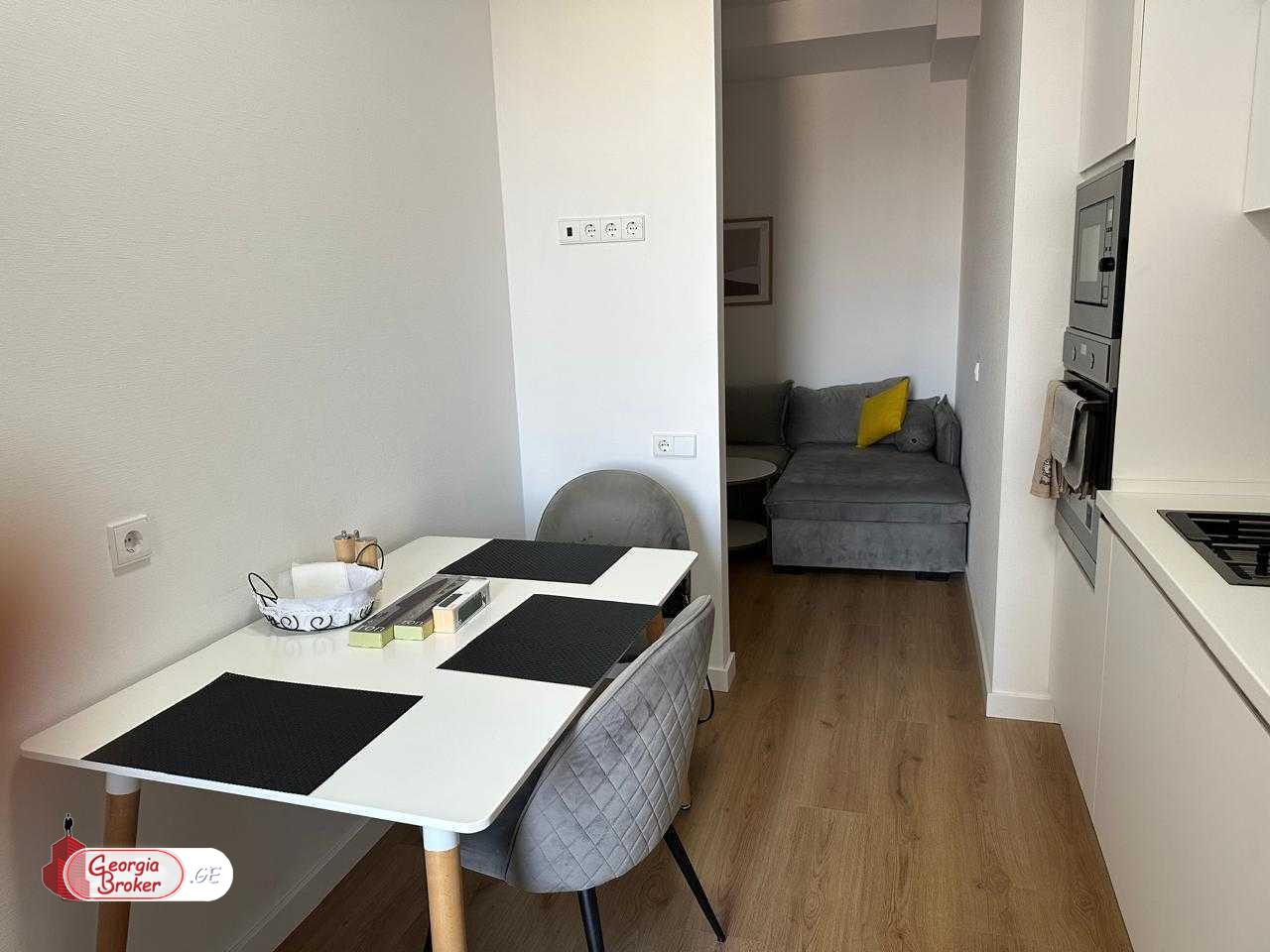 nearly repaired 4-room apartment for rent