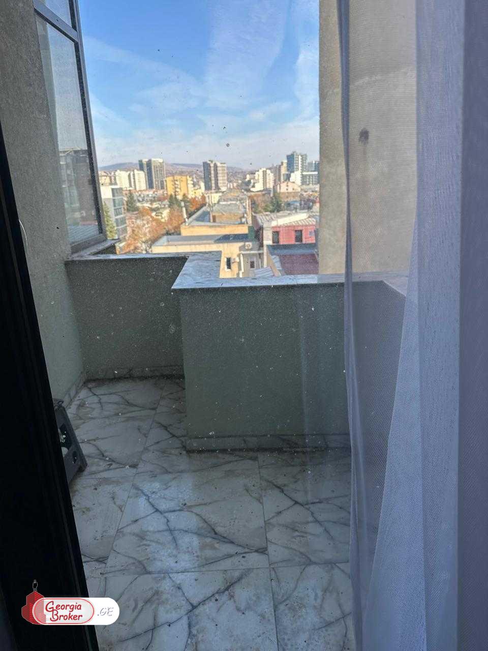 nearly repaired 4-room apartment for rent