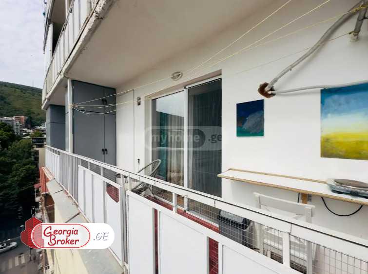 იყიდება ახალი გარემონტებული 3 ოთახიანი ბინა