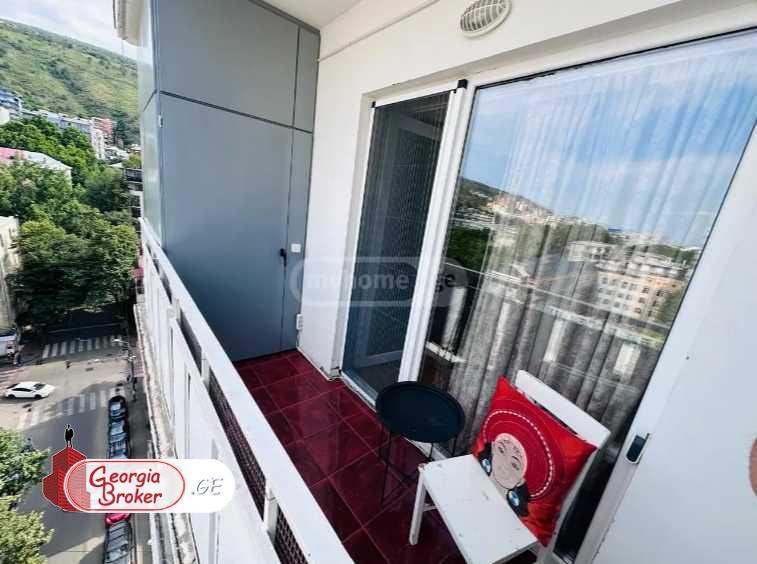 იყიდება ახალი გარემონტებული 3 ოთახიანი ბინა