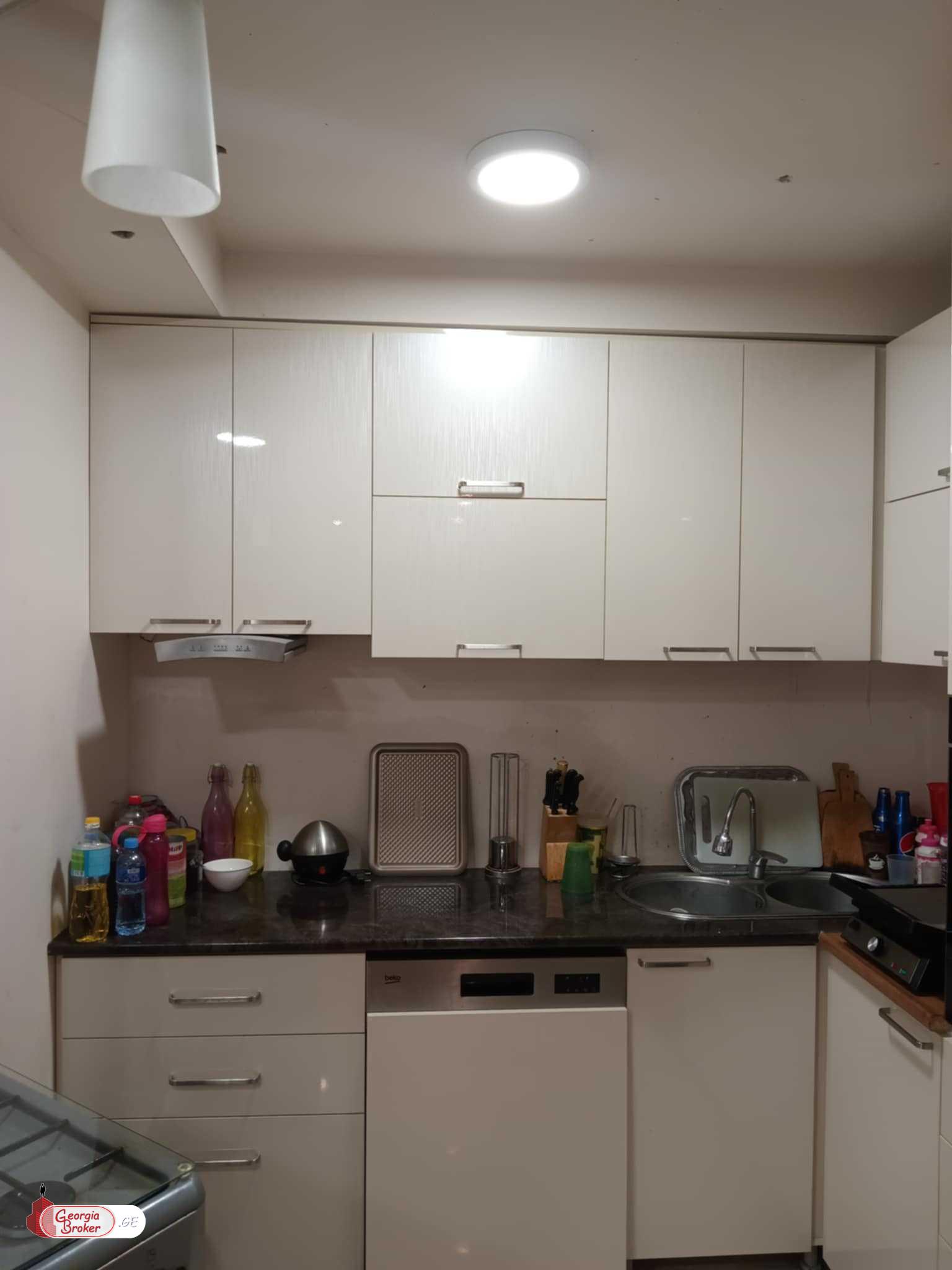 nearly repaired 6-room apartment for sale