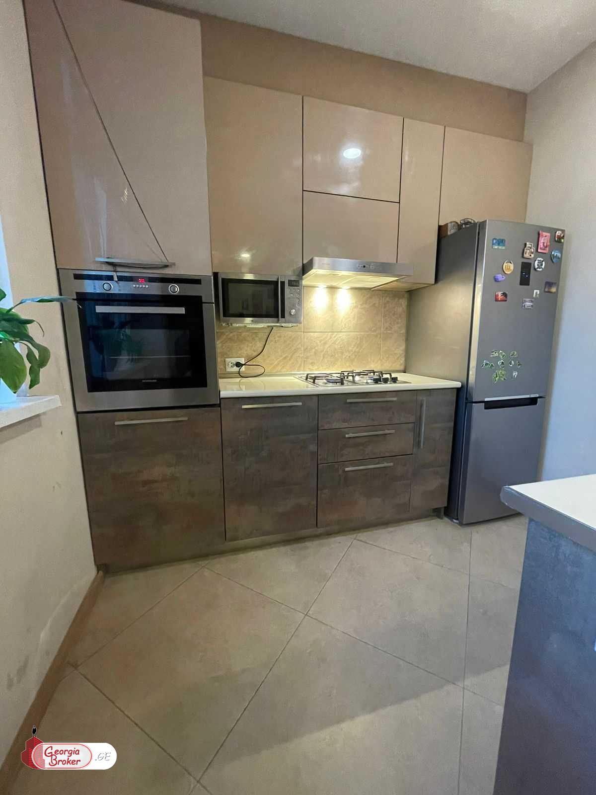 nearly repaired 3-room apartment for sale