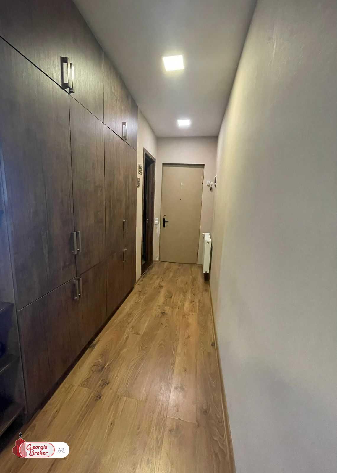 nearly repaired 3-room apartment for sale