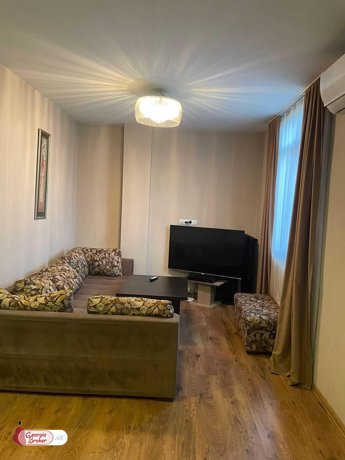 nearly repaired 3-room apartment for sale