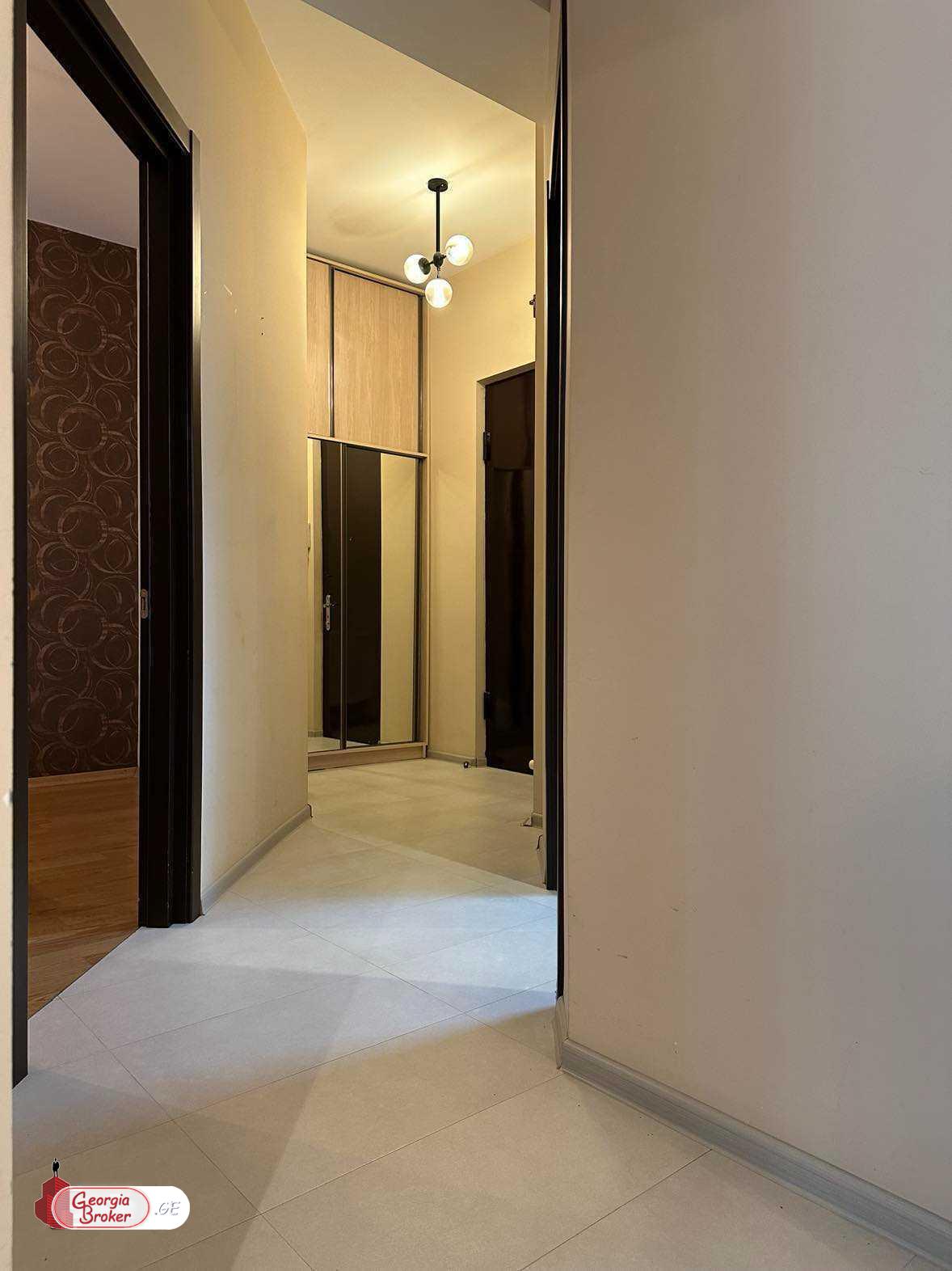 იყიდება ახალი გარემონტებული 2 ოთახიანი ბინა