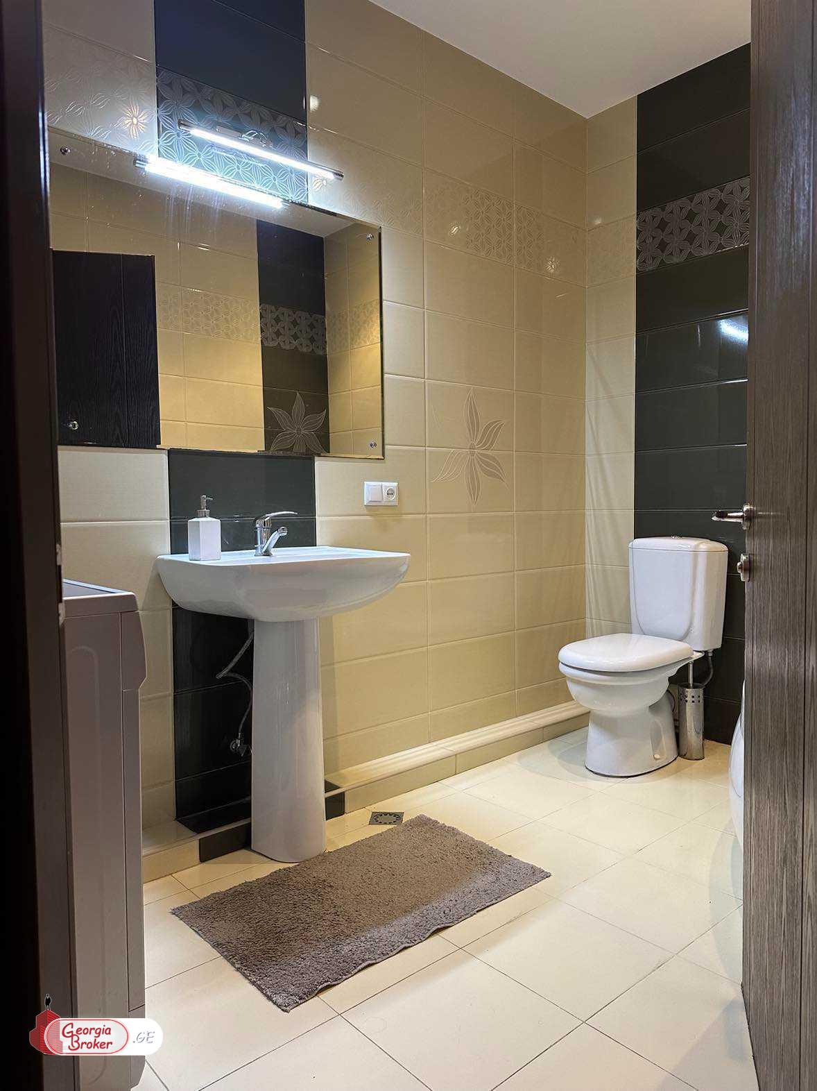 იყიდება ახალი გარემონტებული 2 ოთახიანი ბინა