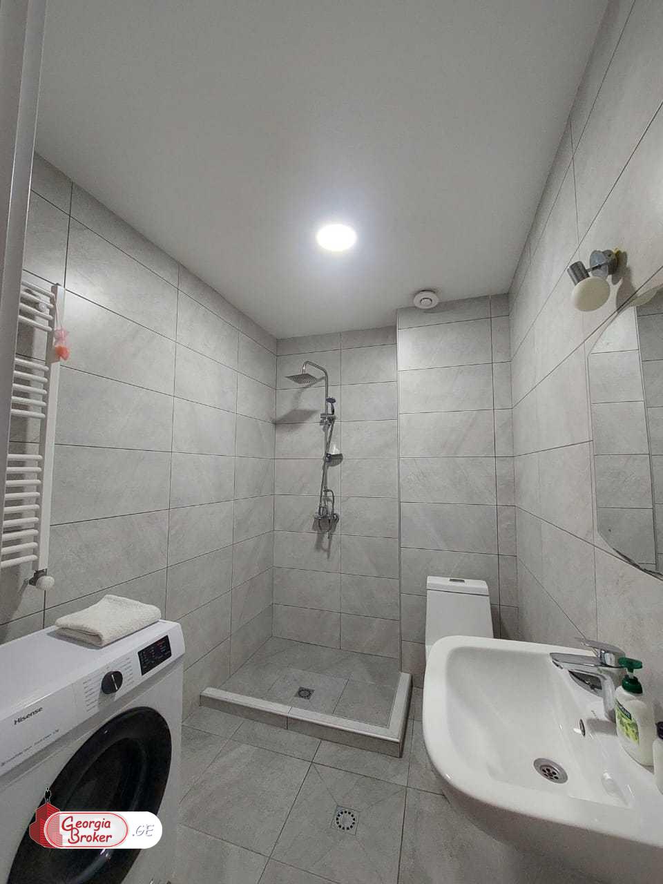 продается квартира с новым ремонтом 2-комнаты