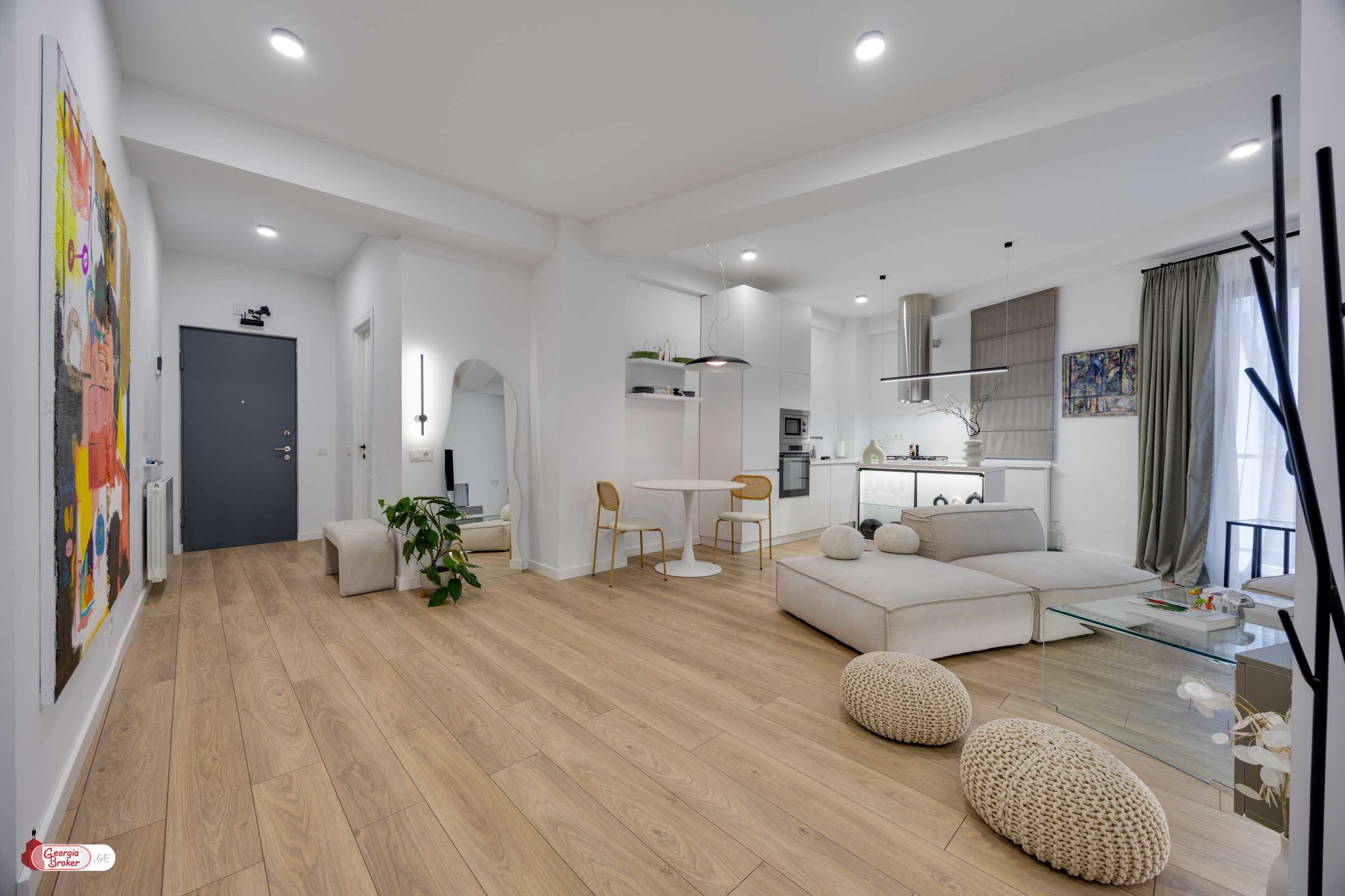 nearly repaired 3-room apartment for sale