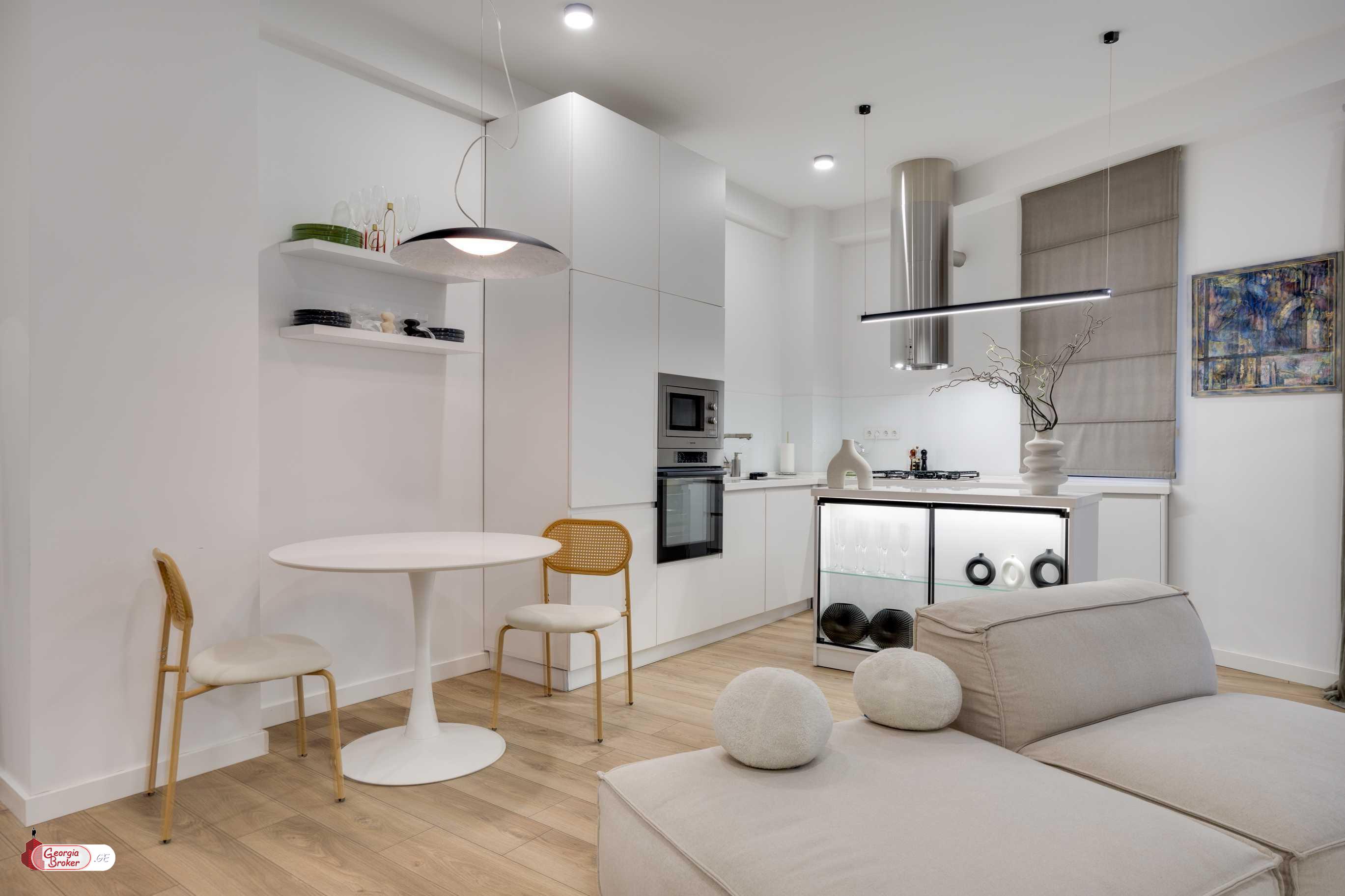 nearly repaired 3-room apartment for sale