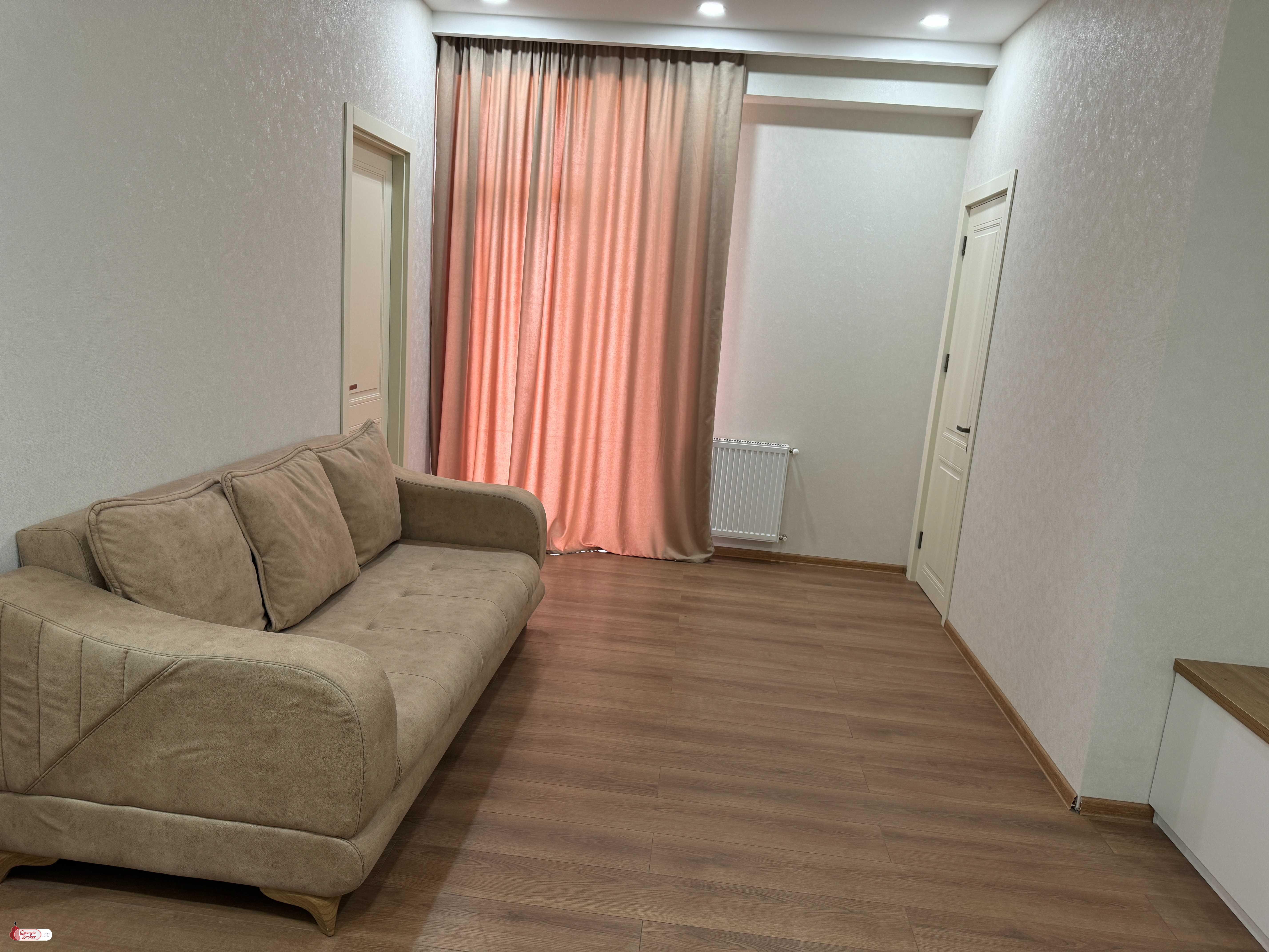 იყიდება ახალი გარემონტებული 3 ოთახიანი ბინა