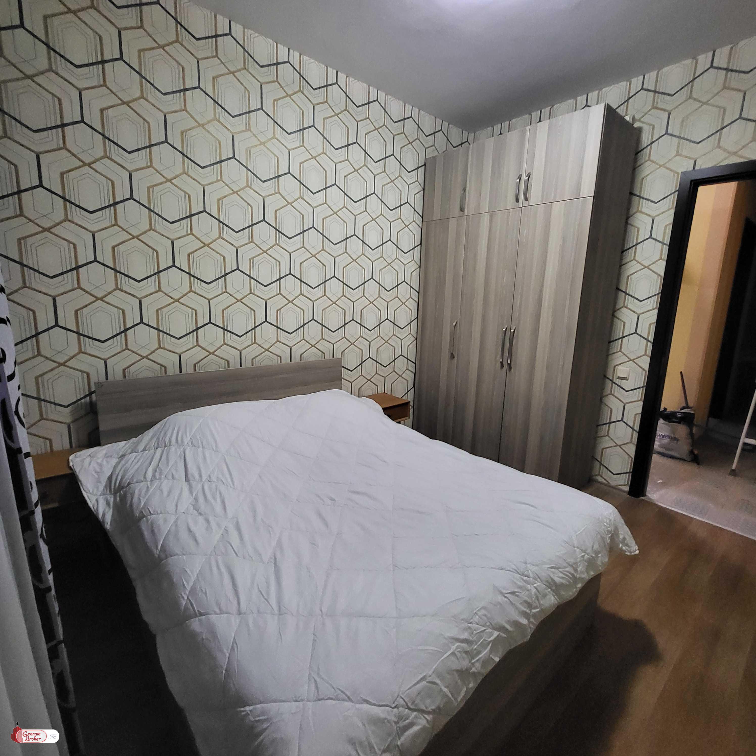 nearly repaired 3-room apartment for sale