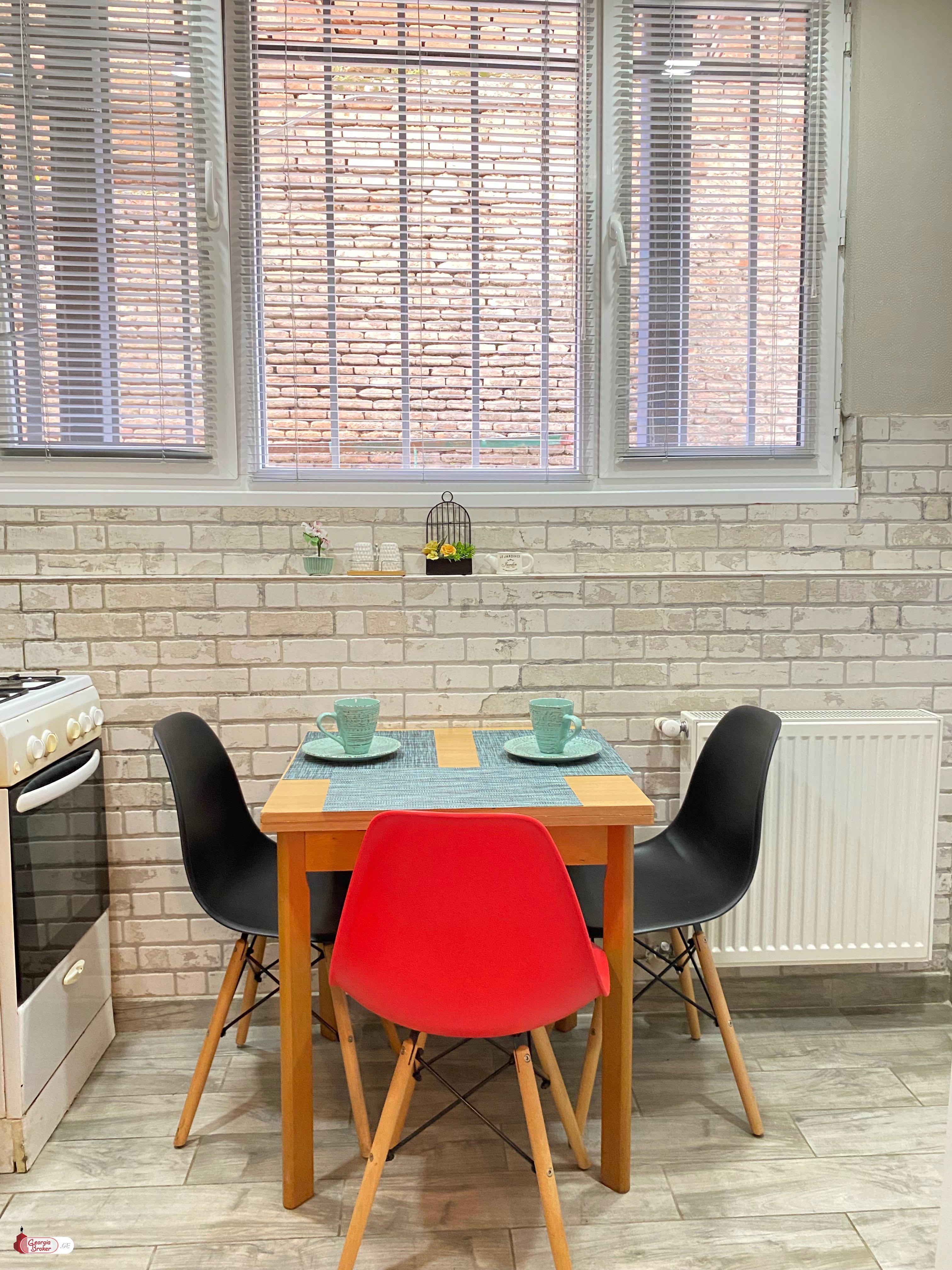 nearly repaired 2-room apartment for sale