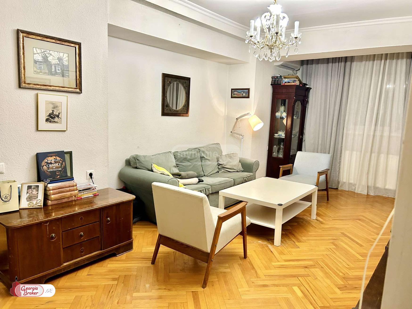 nearly repaired 3-room apartment for sale