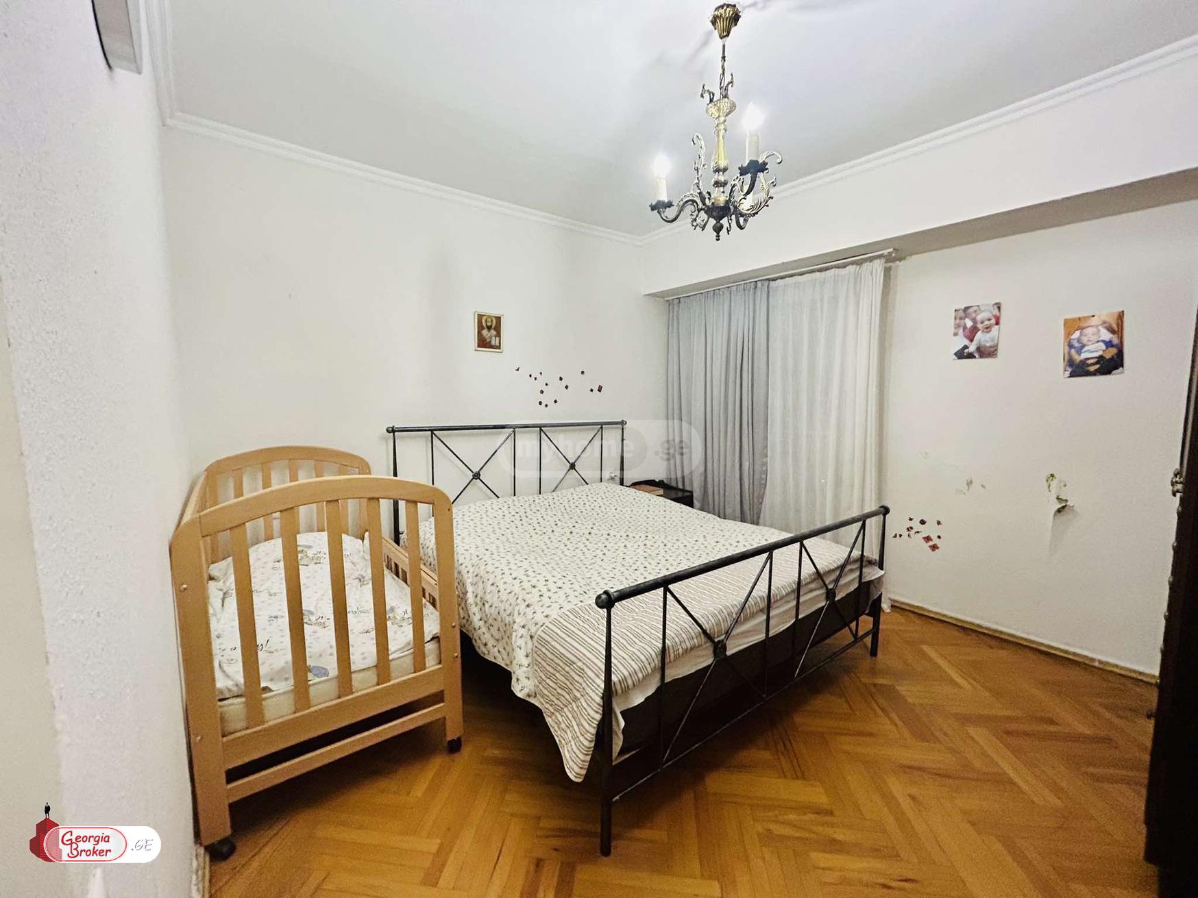 nearly repaired 3-room apartment for sale