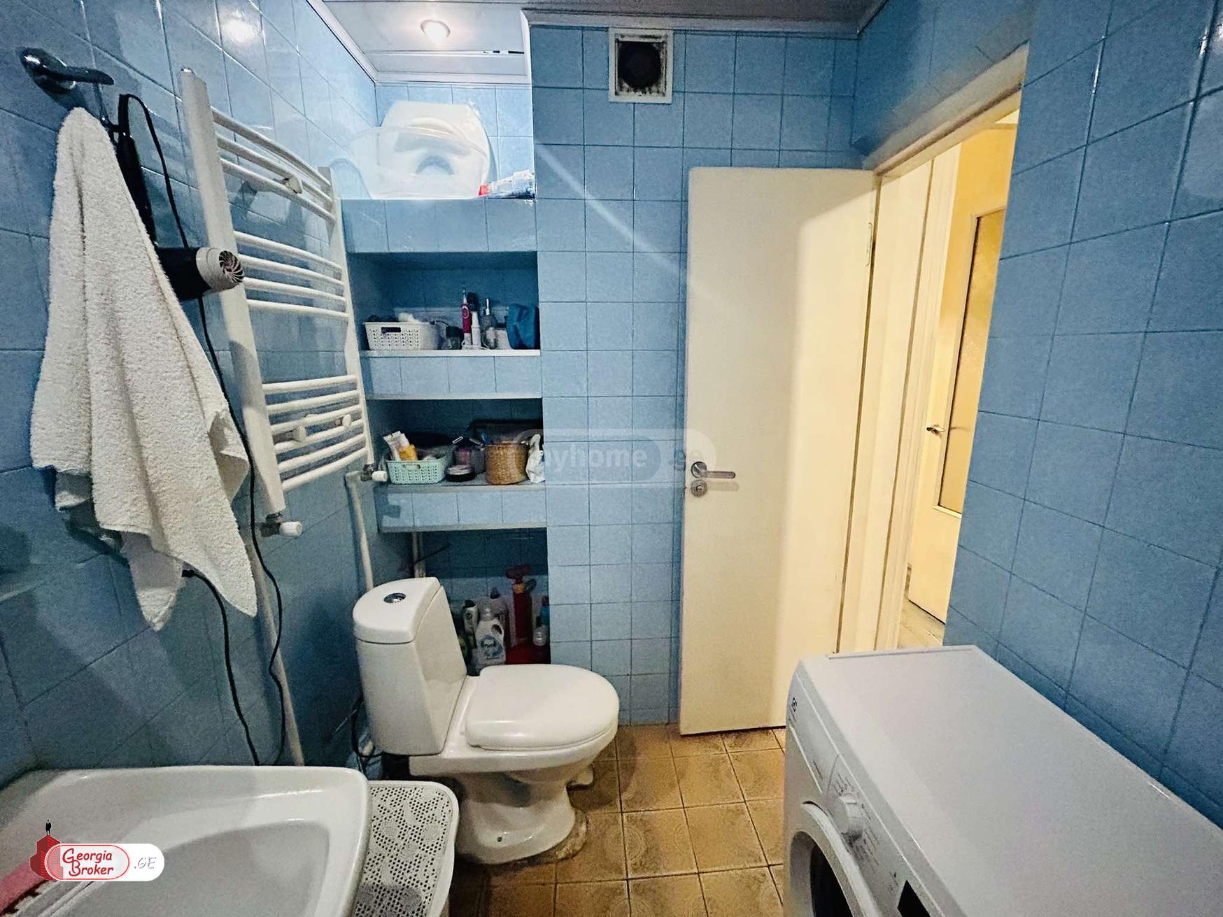 nearly repaired 3-room apartment for sale