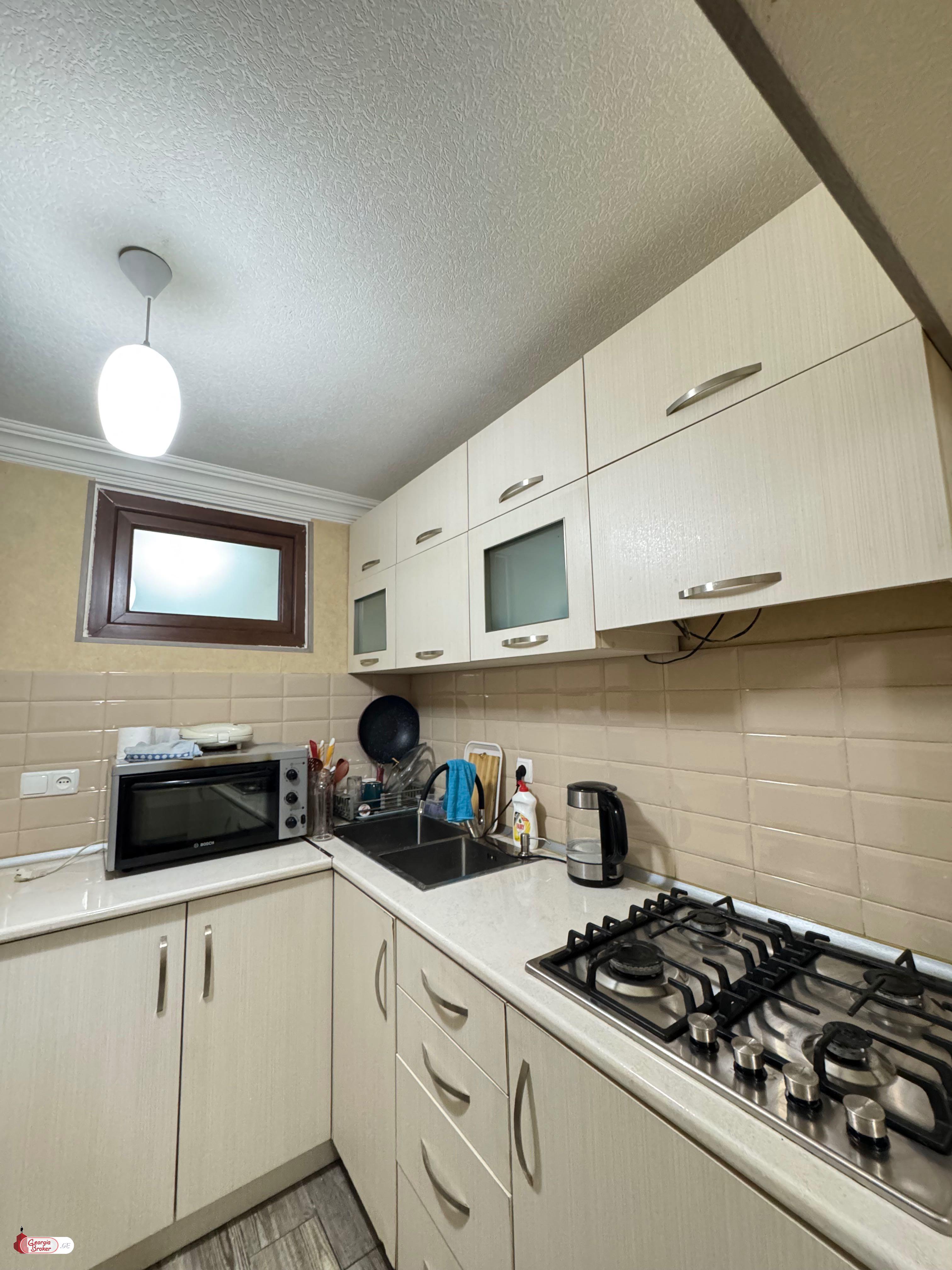 продается квартира с новым ремонтом 2-комнаты