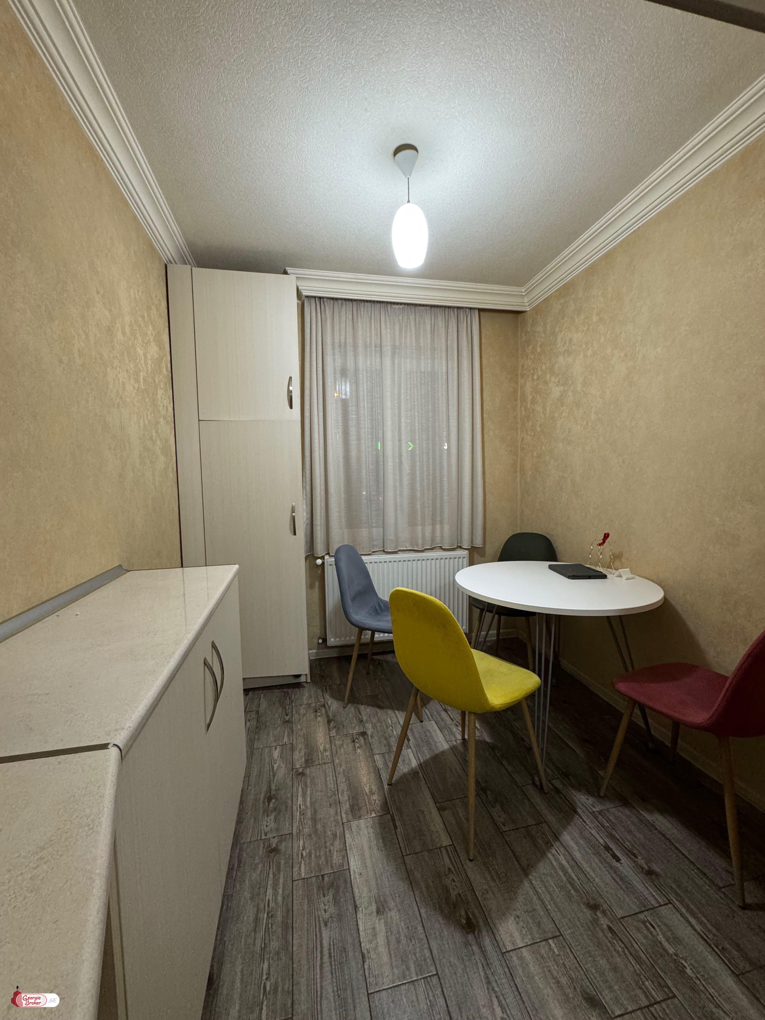 продается квартира с новым ремонтом 2-комнаты