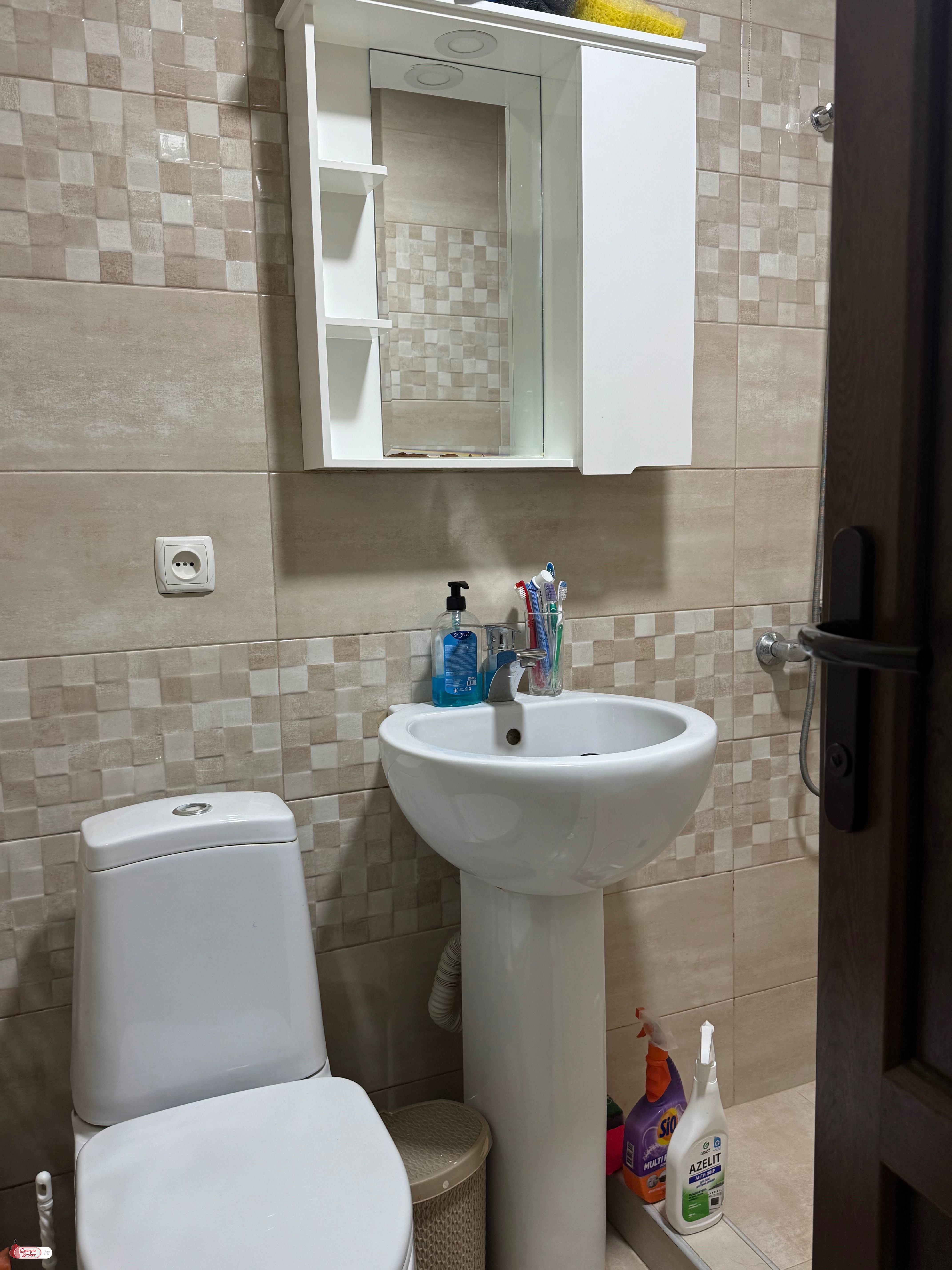 продается квартира с новым ремонтом 2-комнаты