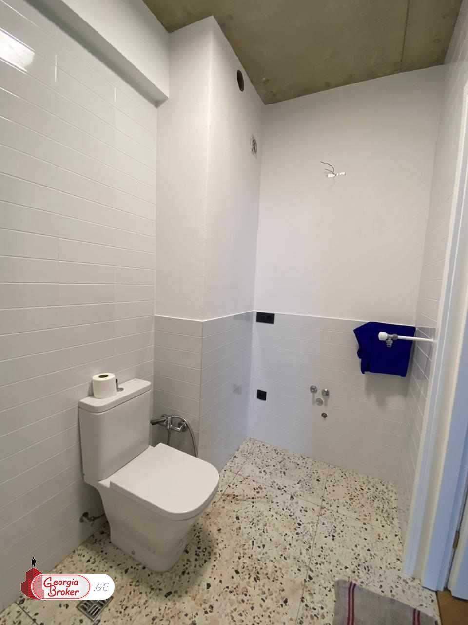იყიდება ახალი გარემონტებული 3 ოთახიანი ბინა
