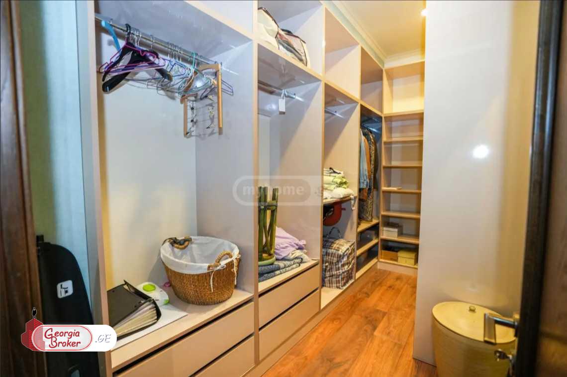 nearly repaired 5-room apartment for sale