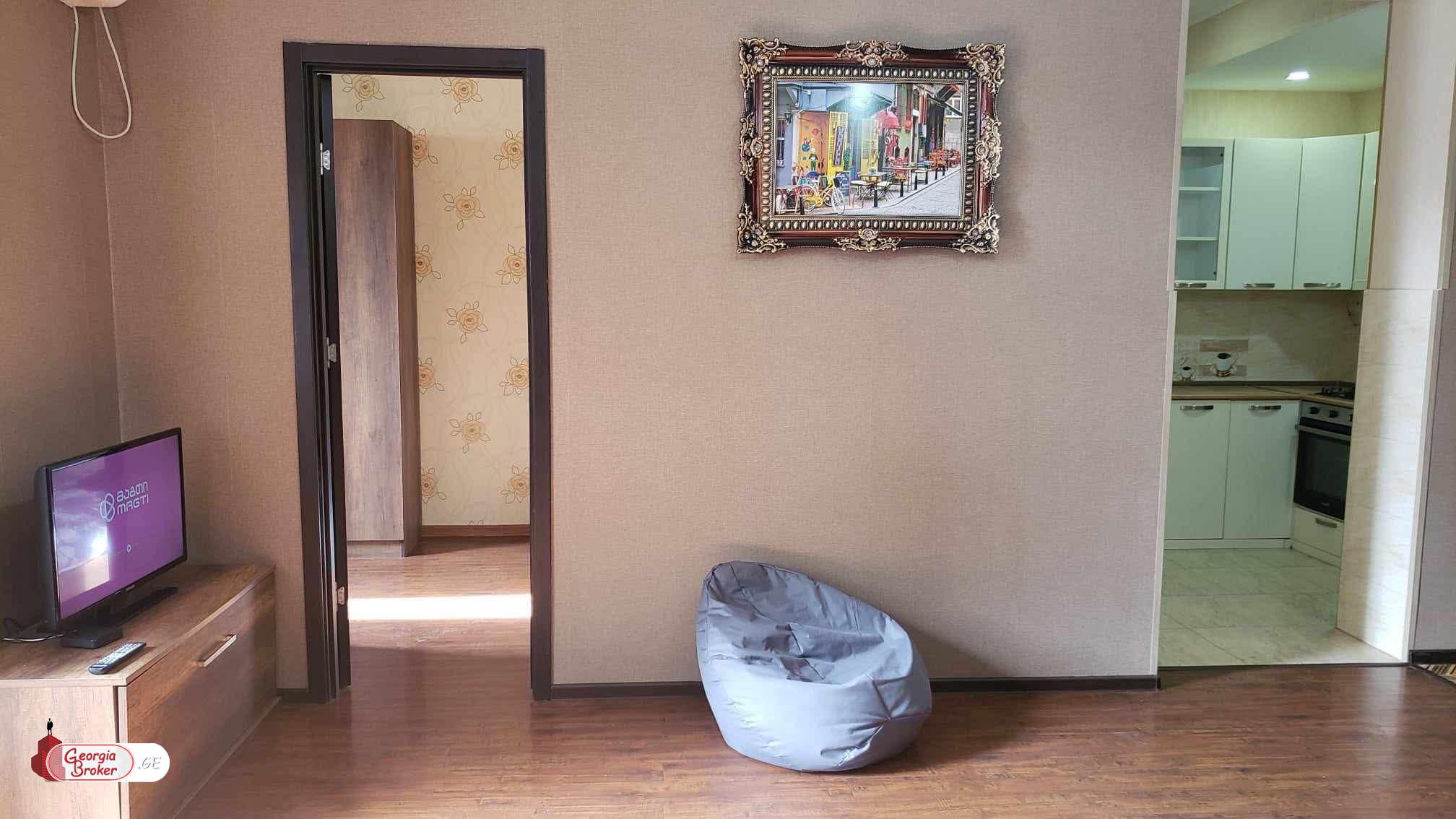 იყიდება ახალი გარემონტებული 3 ოთახიანი ბინა