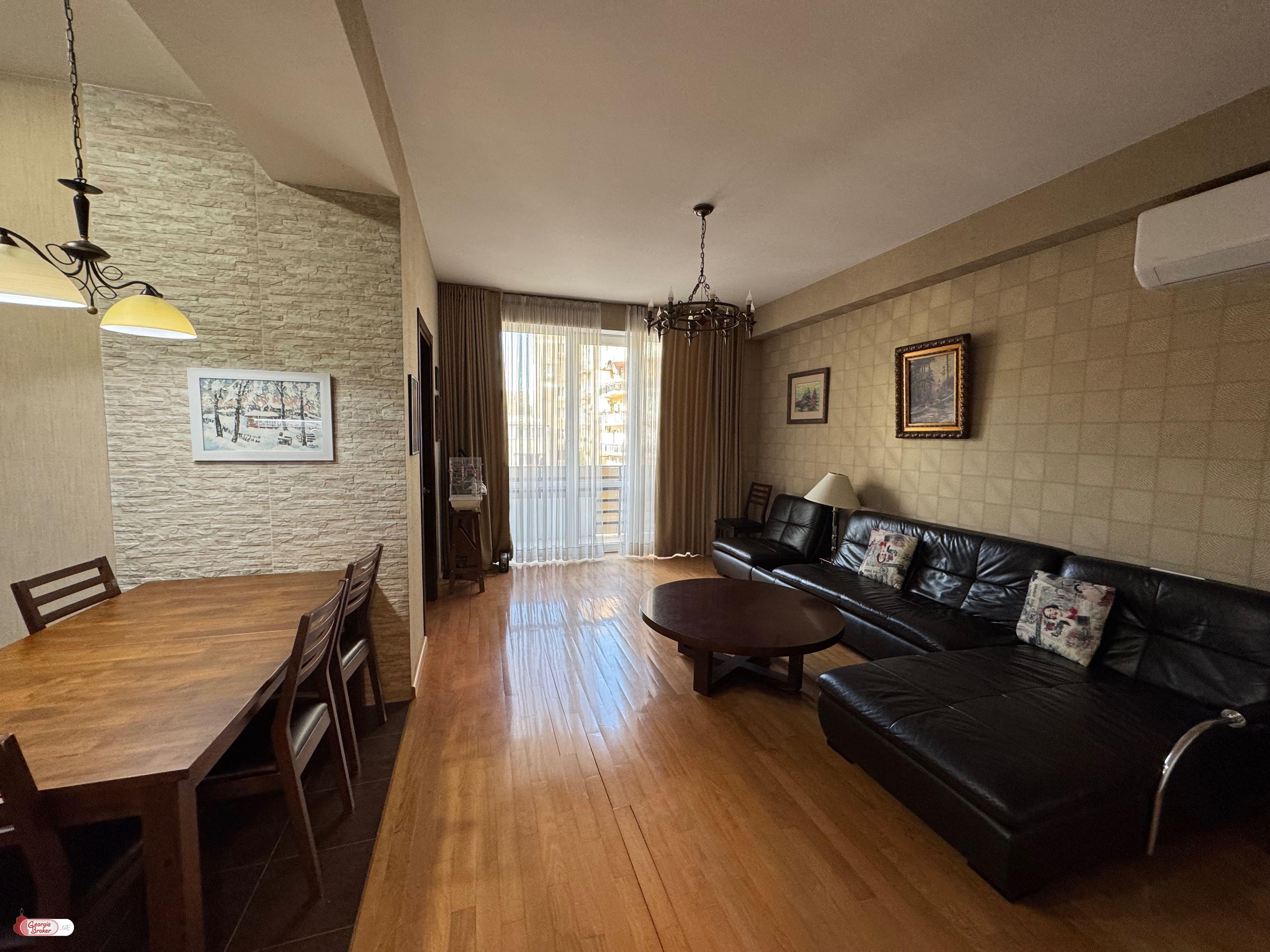 продается квартира с новым ремонтом 3-комнаты