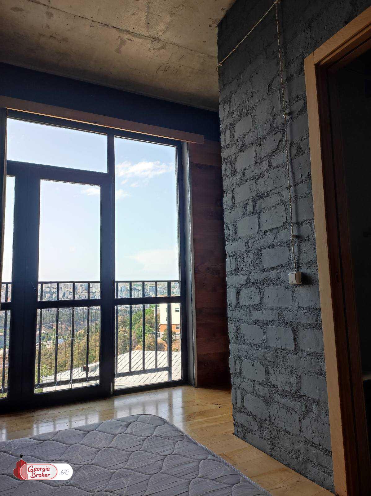 nearly repaired 3-room apartment for sale