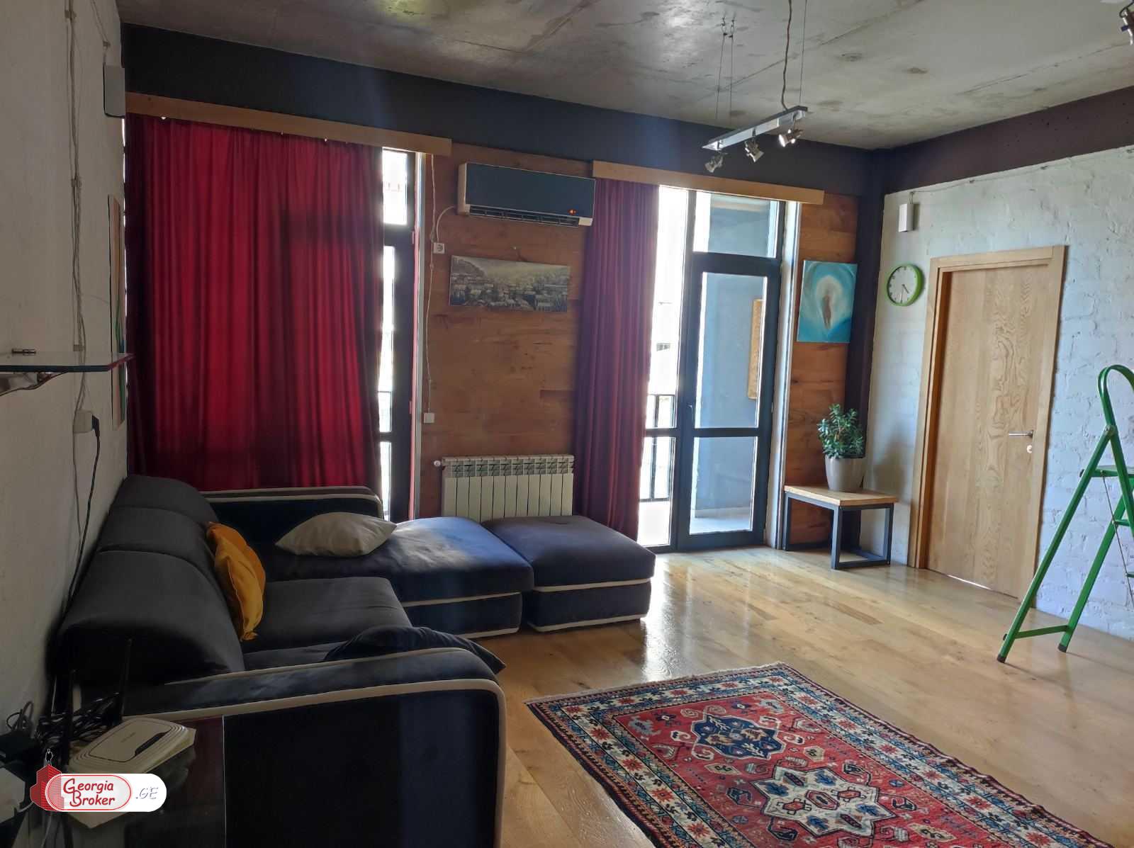 nearly repaired 3-room apartment for sale