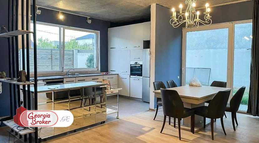 nearly repaired 7-room house for sale