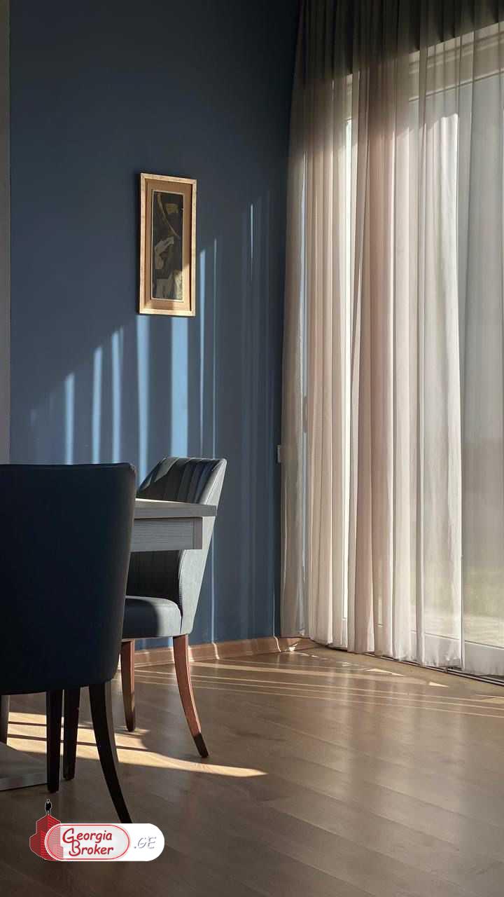 nearly repaired 7-room house for sale