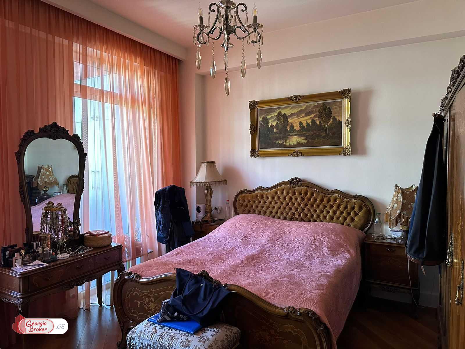 nearly repaired 3-room apartment for sale