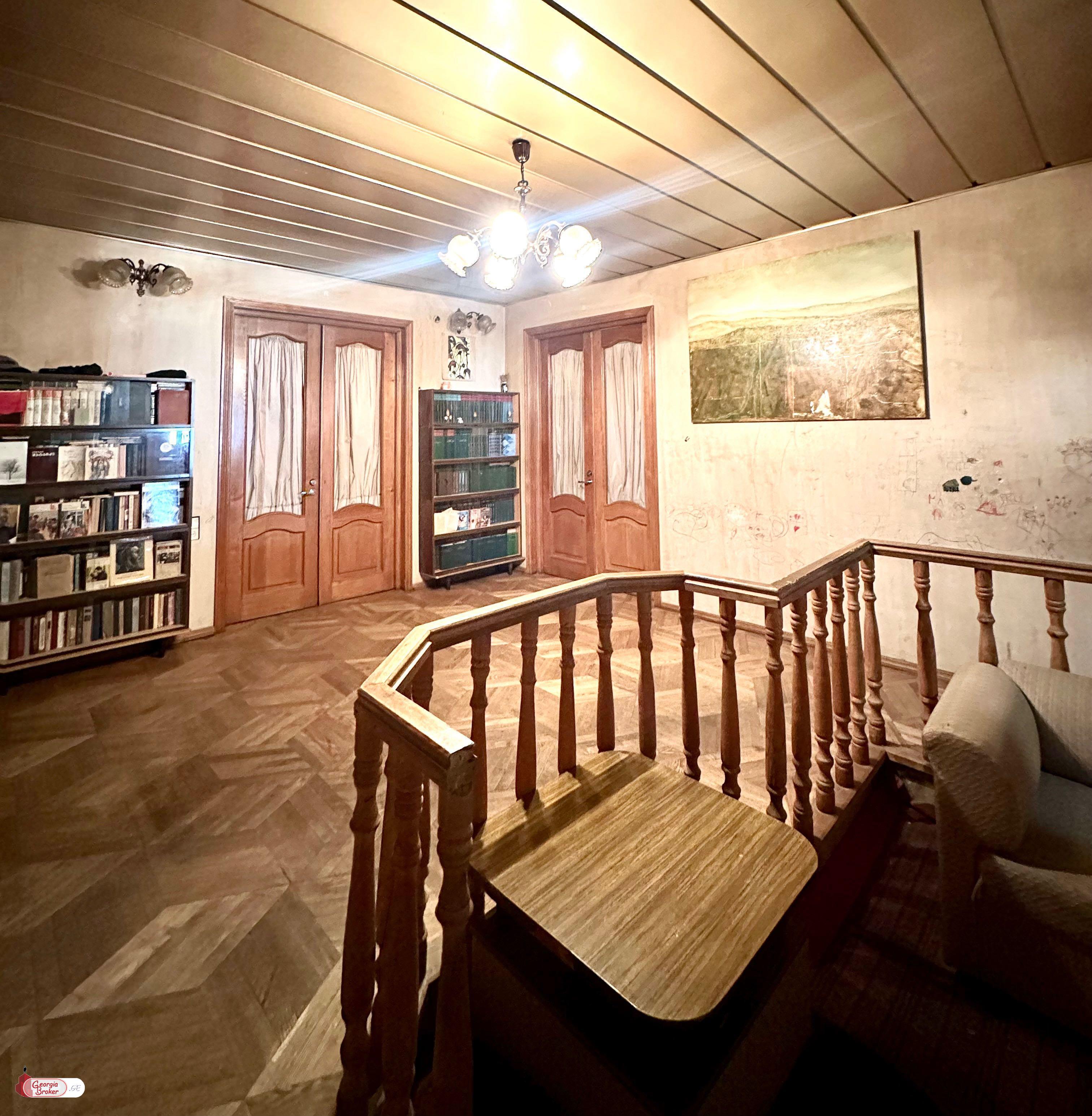 nearly repaired 5-room apartment for sale