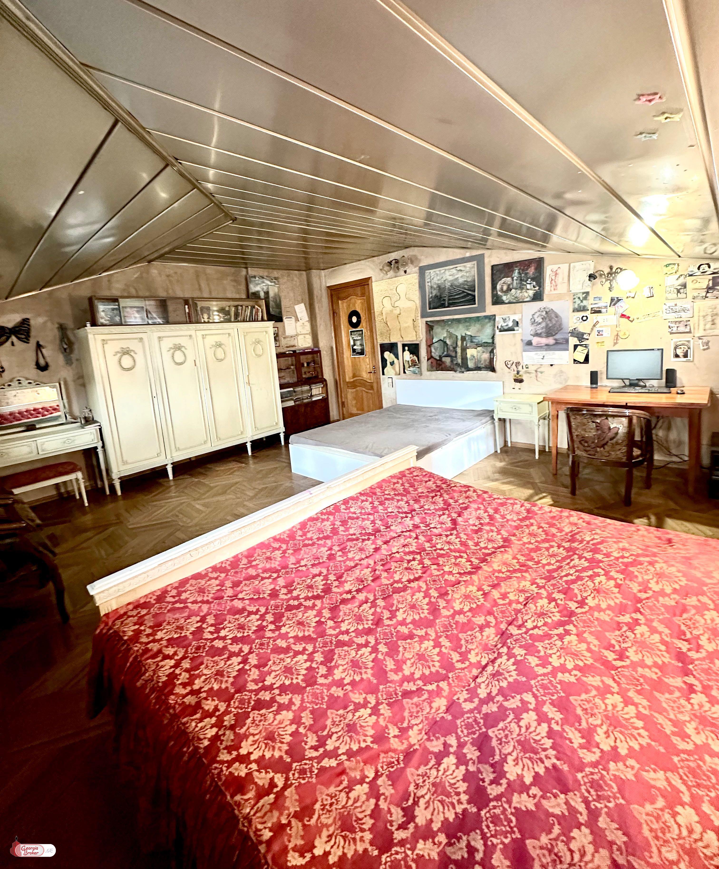 nearly repaired 5-room apartment for sale