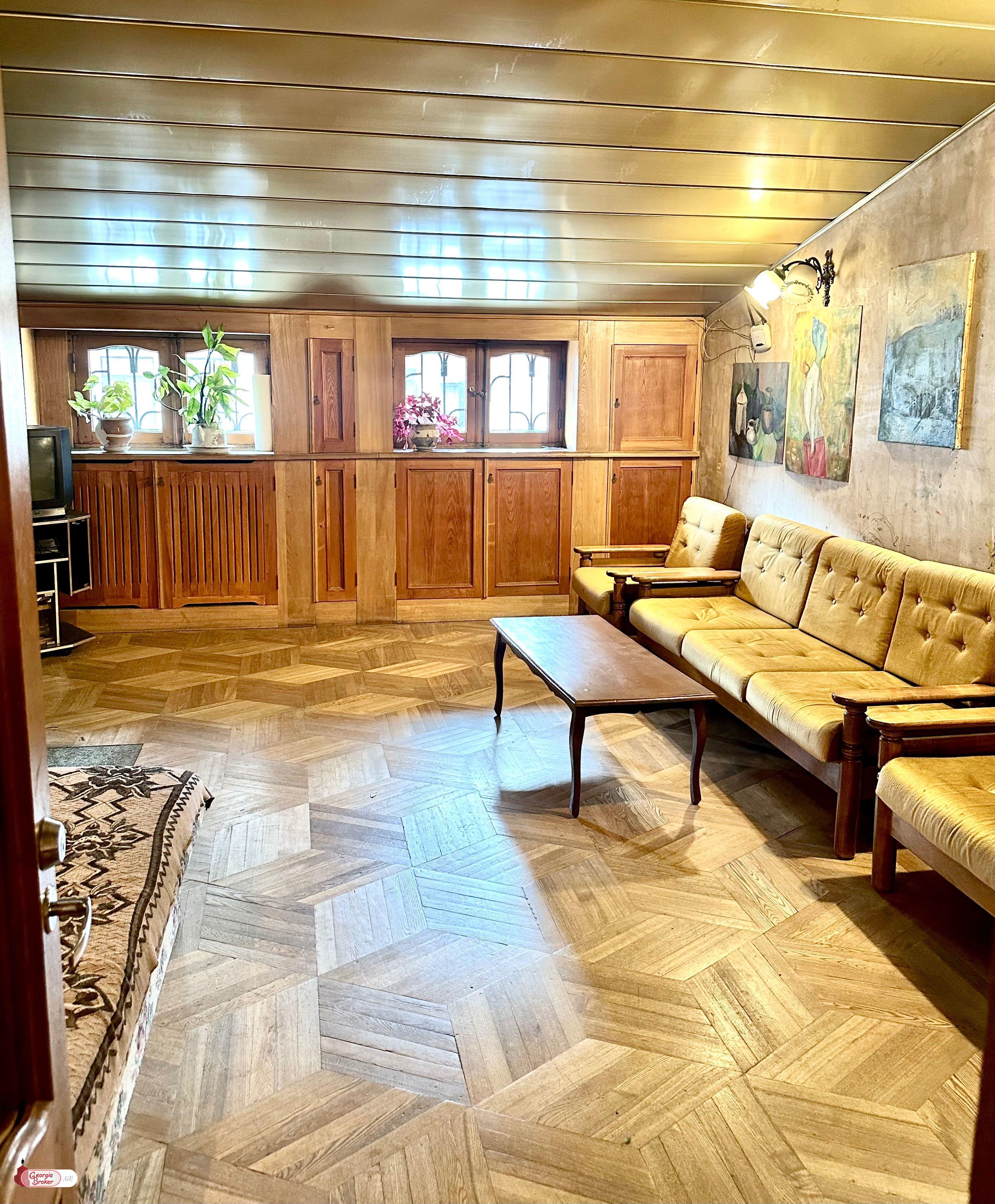 nearly repaired 5-room apartment for sale