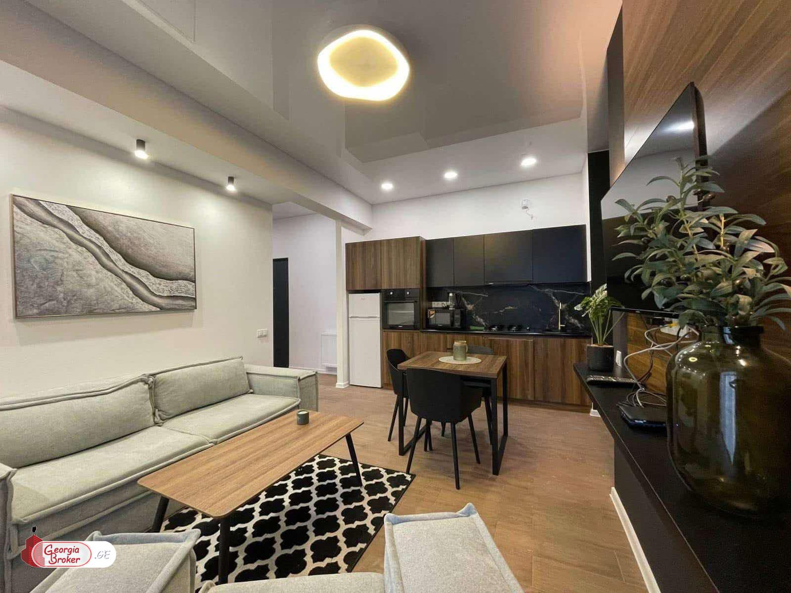 იყიდება ახალი გარემონტებული 3 ოთახიანი ბინა