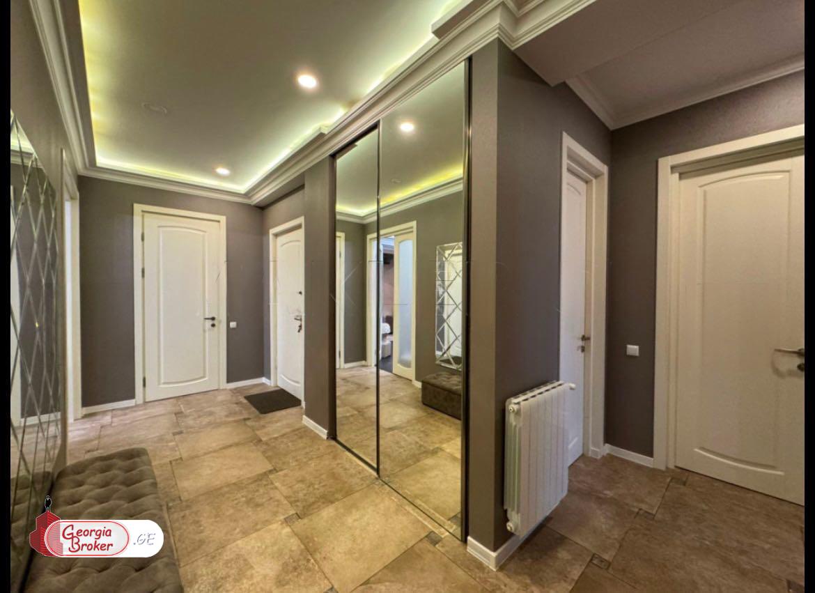 nearly repaired 5-room apartment for sale