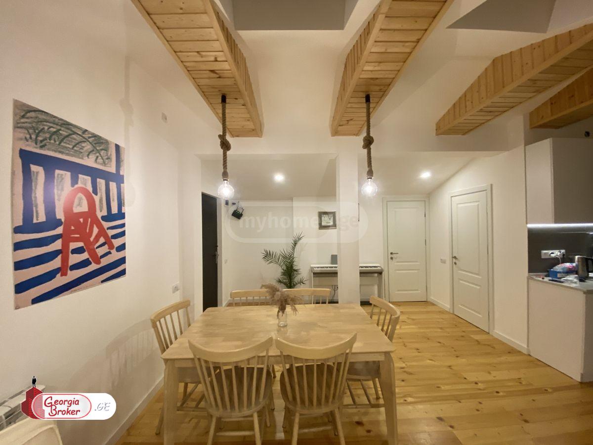 იყიდება ახალი გარემონტებული 3 ოთახიანი ბინა