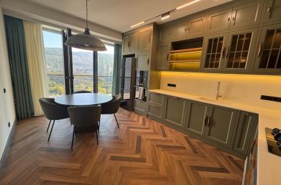 ქირავდება ახალი გარემონტებული 5 ოთახიანი ბინა