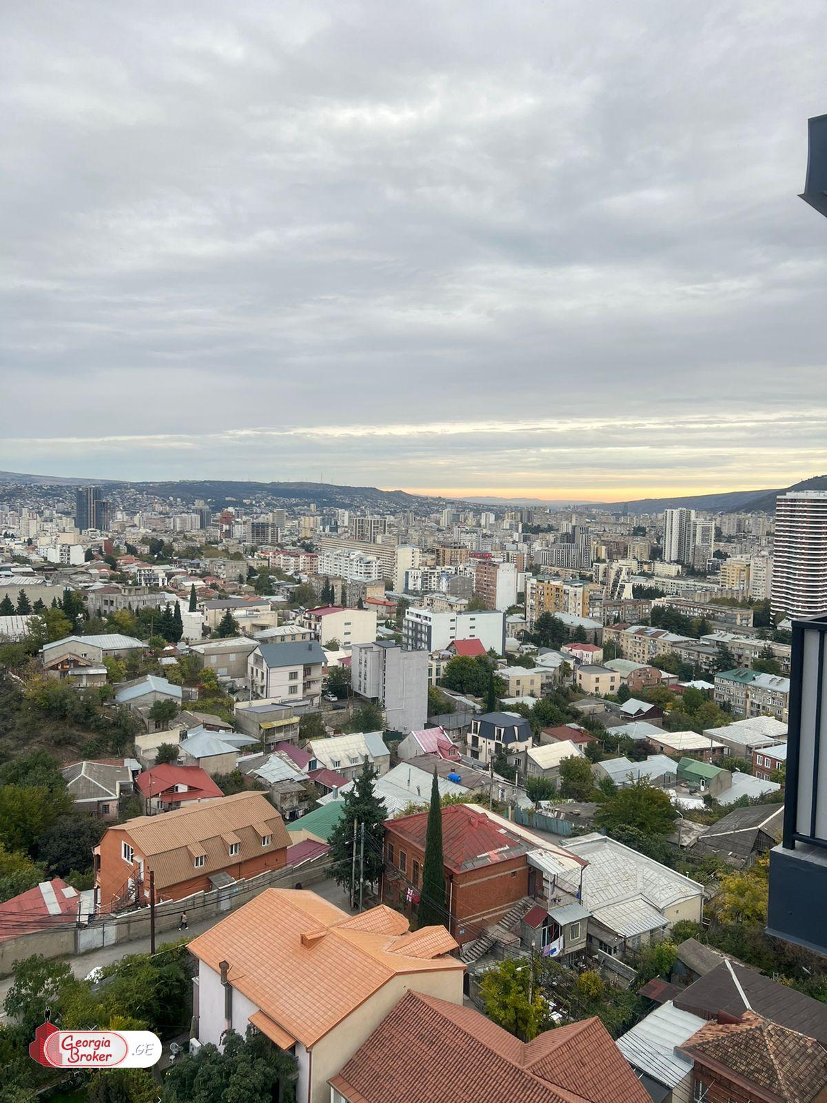 nearly repaired 3-room apartment for sale