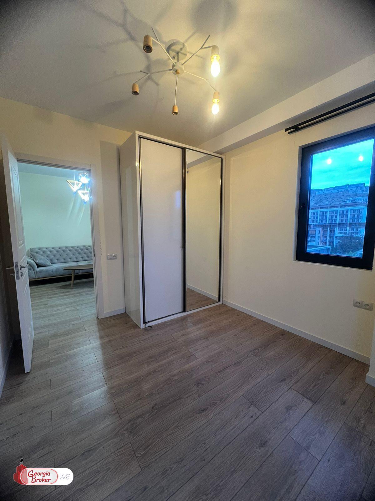 nearly repaired 3-room apartment for sale