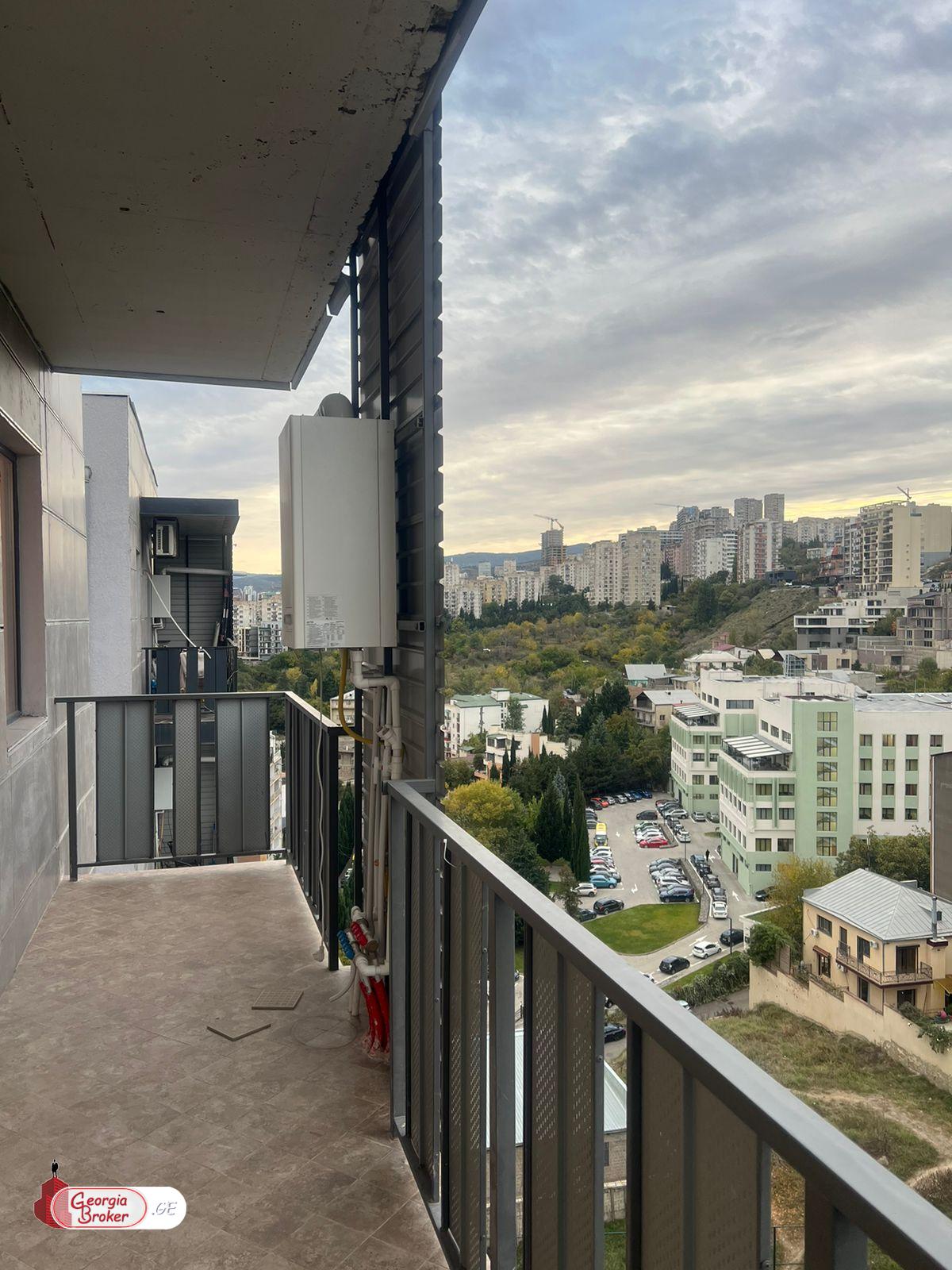 nearly repaired 3-room apartment for sale