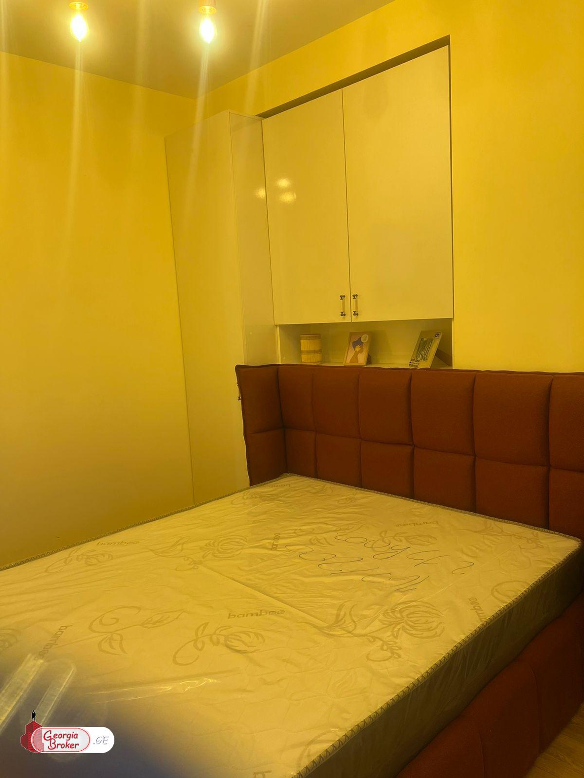 nearly repaired 3-room apartment for sale