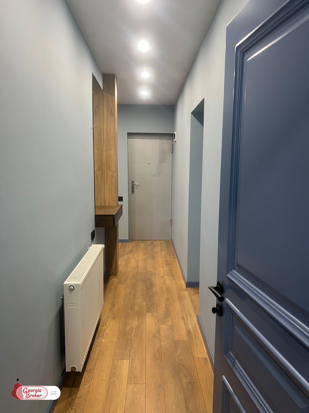 nearly repaired 3-room apartment for sale