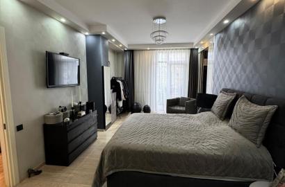 იყიდება ახალი გარემონტებული 4 ოთახიანი ბინა