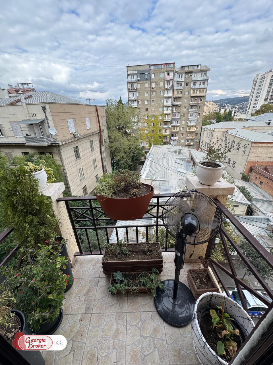 nearly repaired 4-room apartment for sale