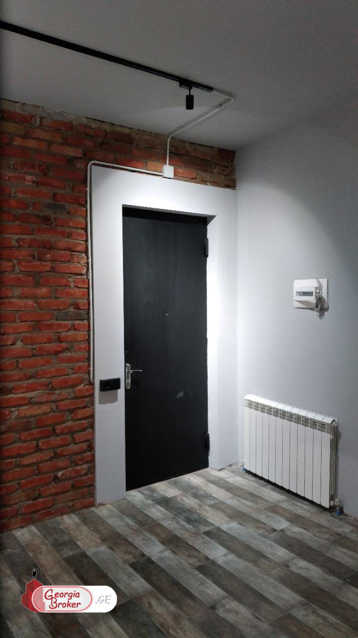 продается квартира с новым ремонтом 3-комнаты