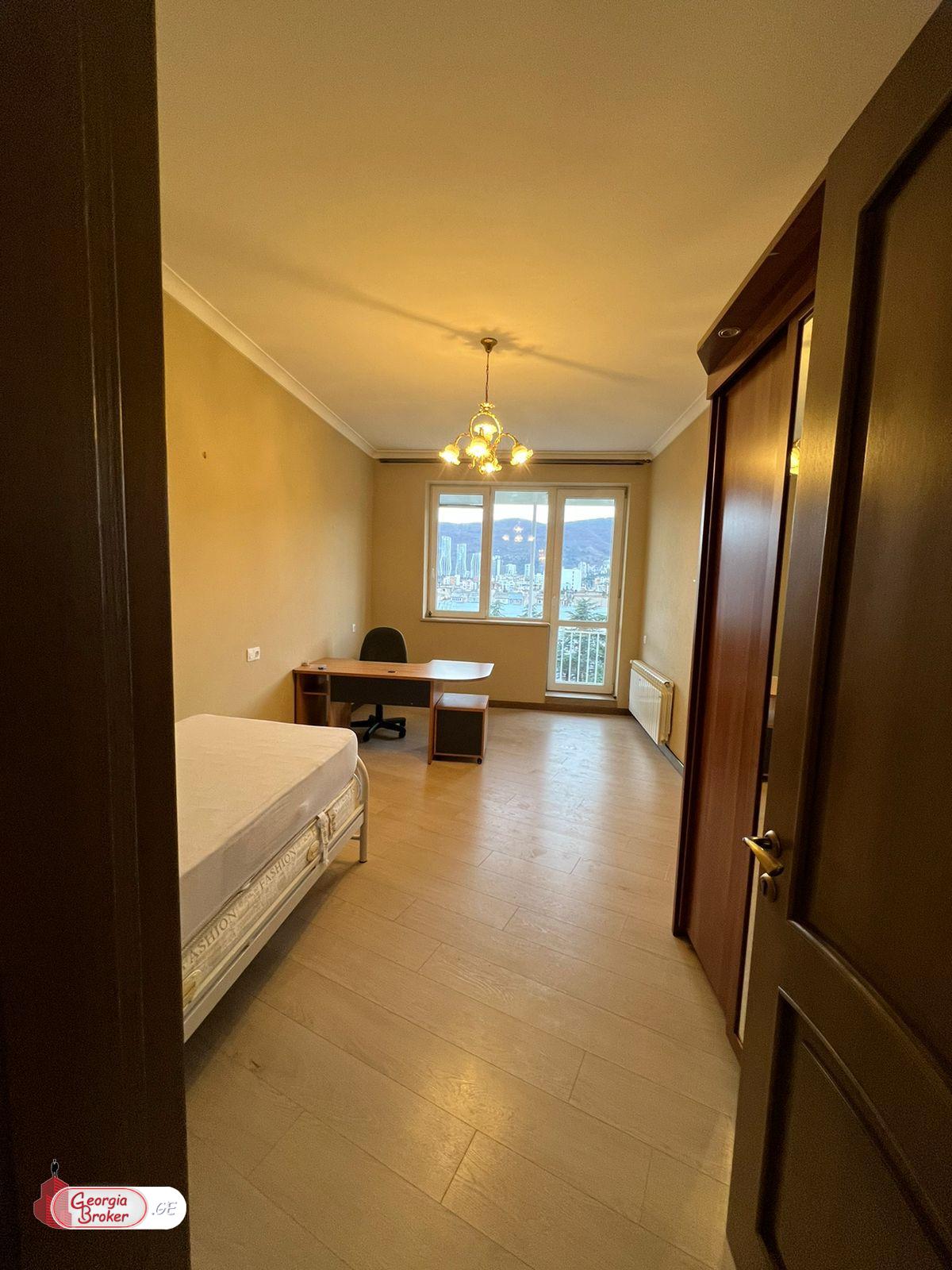 nearly repaired 4-room apartment for sale