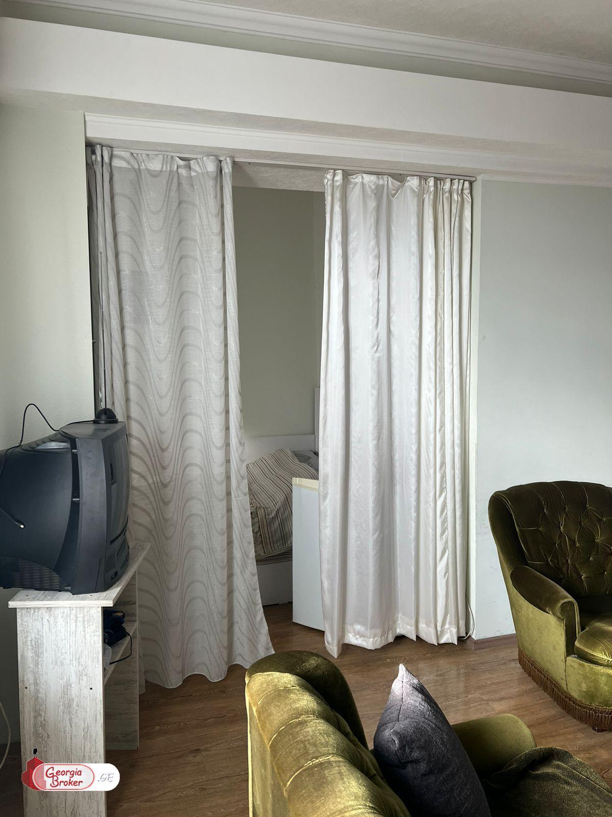 nearly repaired 8-room apartment for sale