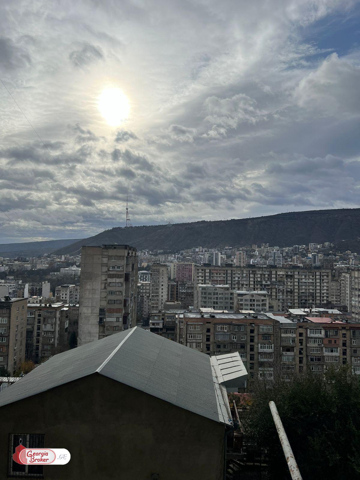 nearly repaired 8-room apartment for sale